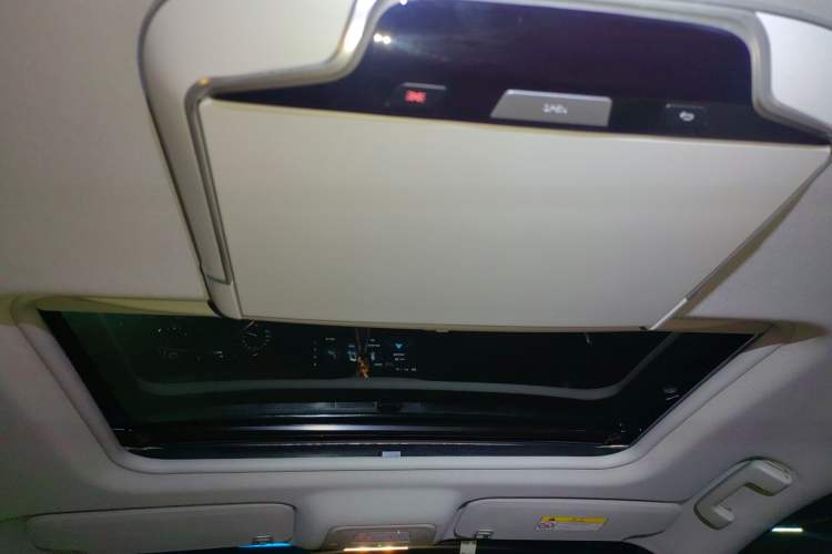 Used Buick GL8 2020 Land Business Class 652T Luxury Model