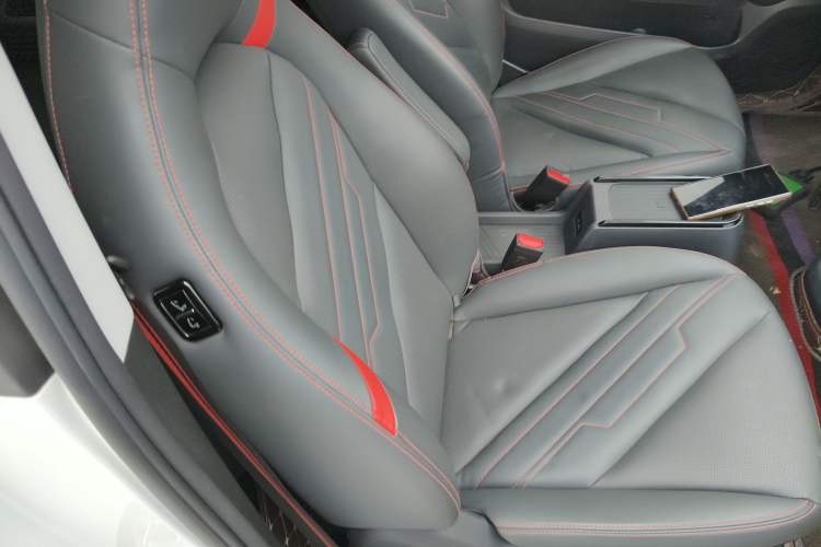 Used Chery New Energy Boundless Pro 2022 301km LingShou Edition Lithium Iron Phosphate
