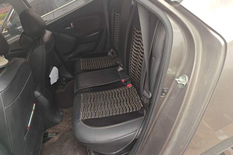 Used Hyundai ix35 2013 2.0L Automatic Two-Wheel Drive Smart GLS China IV Standard
