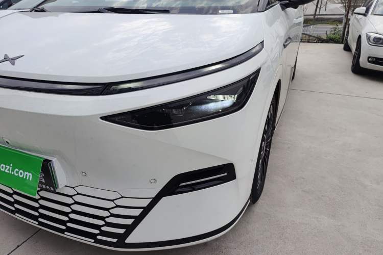 Used XPeng X9 2025 740 Ultra-Long Range Max
