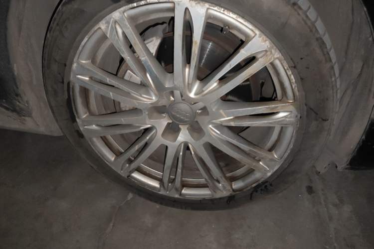 Used Audi A8 2013 A8L 45 TFSI quattro Comfort model