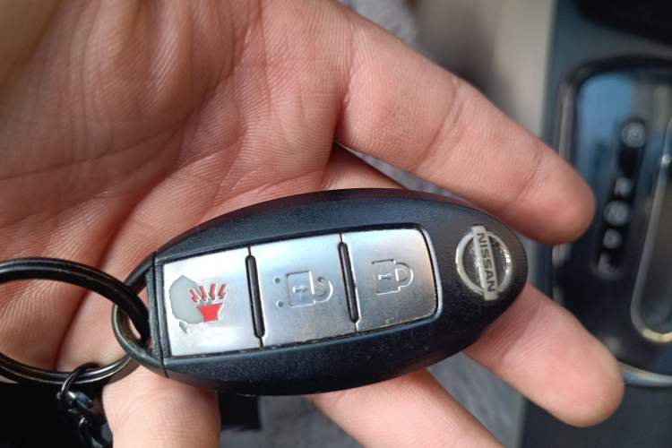 Used Nissan Tiida 2011 1.6L CVT Smart Version