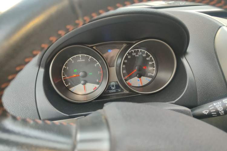 Used Geely Auto GX7 2015 Classic Edition 1.8L Manual New Urban Upgrade Version China IV Standard
