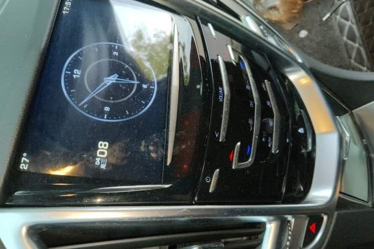 Used Cadillac SRX 2015 3.0L Comfort Version Audio And AC Panel