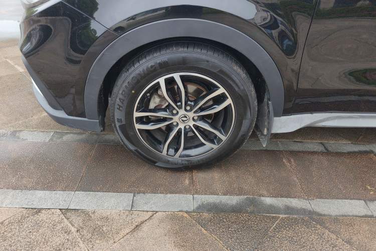 Used Dongfeng Fengon 580 2018 1.5T CVT Luxury Model Left Front Wheel Hub