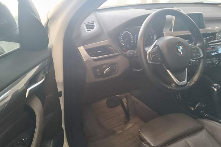 Used BMW X1 2018 xDrive20Li Luxury Edition Driver Seat