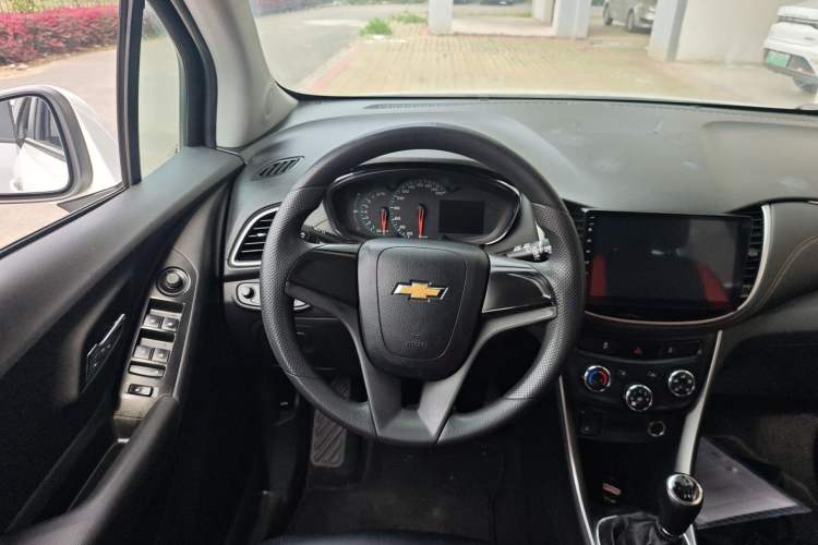 Used Chevrolet Trax 2017 1.4T Manual Two-Wheel Drive Comfort Model

