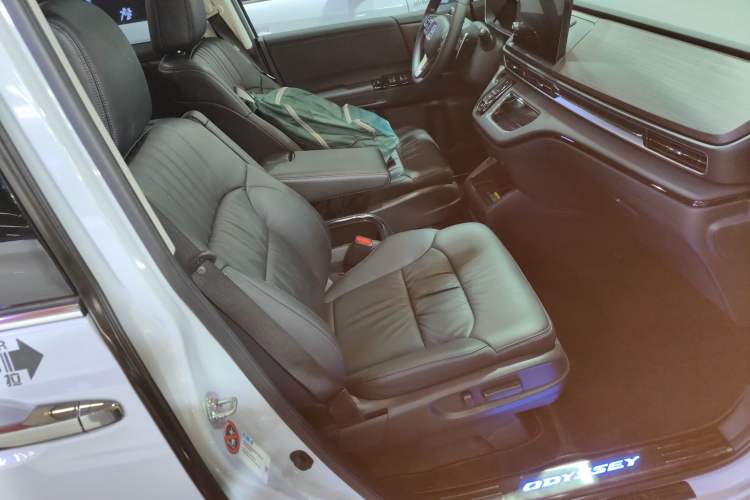 Used Honda Odyssey 2022 2.0L eHEV Sharp Supreme Edition
