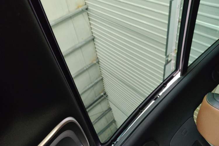 Used BYD Tang New Energy 2021 DM-i 112KM Prestige Model Headliner