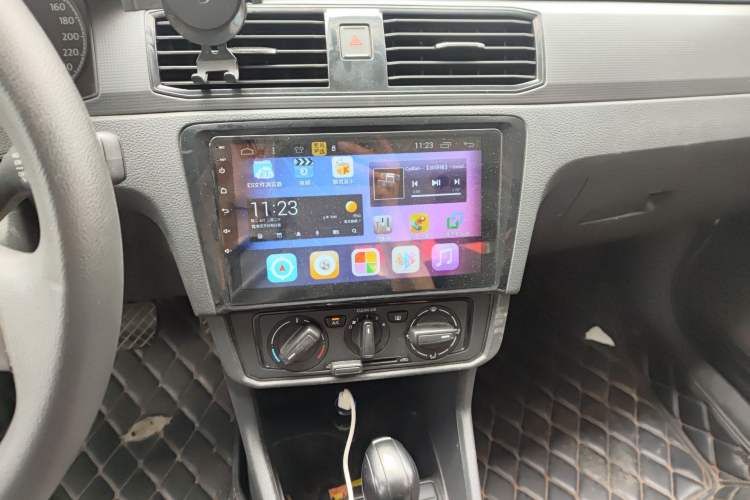 Used Volkswagen Santana 2019 1.5L Automatic Fashion Edition China VI Audio And AC Panel