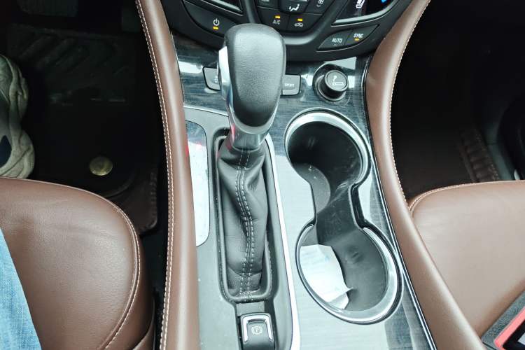 Used Buick Envision 2020 28T Four-Wheel Drive Elite Version