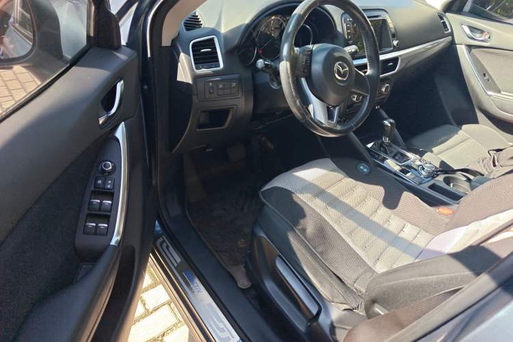 Used Mazda CX-5 2015 2.0L Automatic Two-Wheel Drive Urban Version
