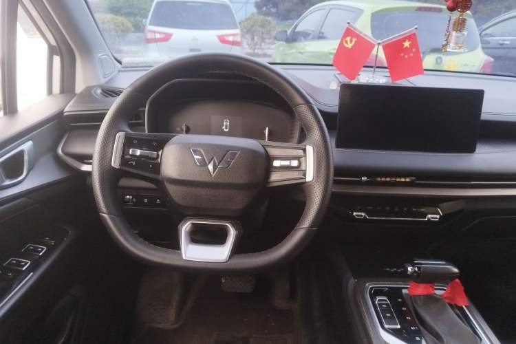Used Wuling Jiachen 2022 1.5T CVT Deluxe Flagship Edition Steering Wheel