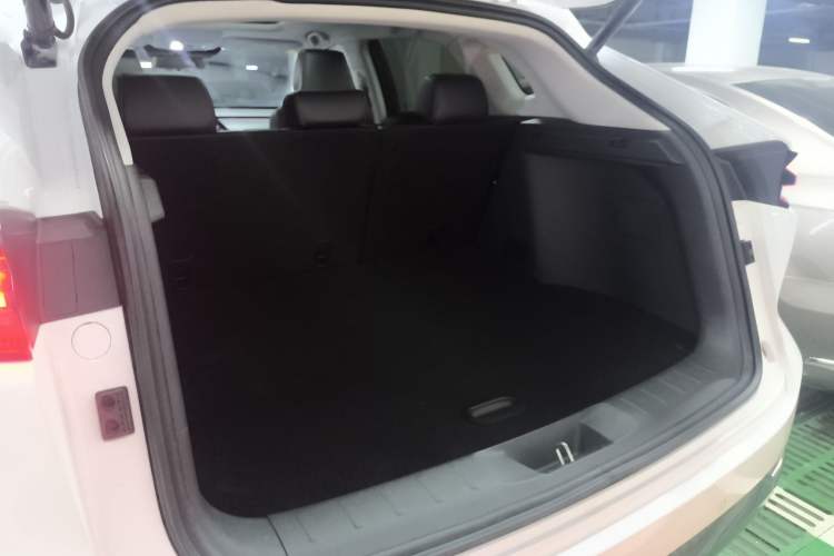 Used CHANGAN UNI-K iDD 2022 Blue Whale iDD 130km 1.5T Prestige Model Trunk