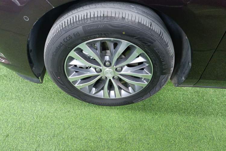 Used Buick GL8 2021 ES Land Cruiser 653T Luxury Edition