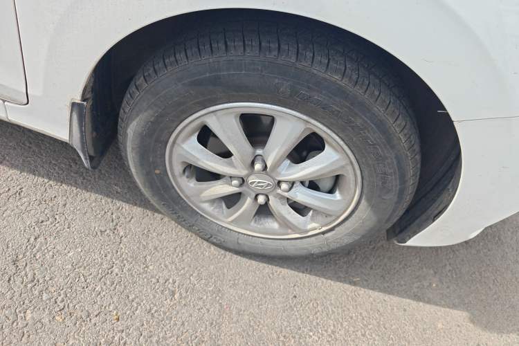 Used Hyundai Verna (older generation) 2017 1.4L Manual Refreshed Version China VI Standard
