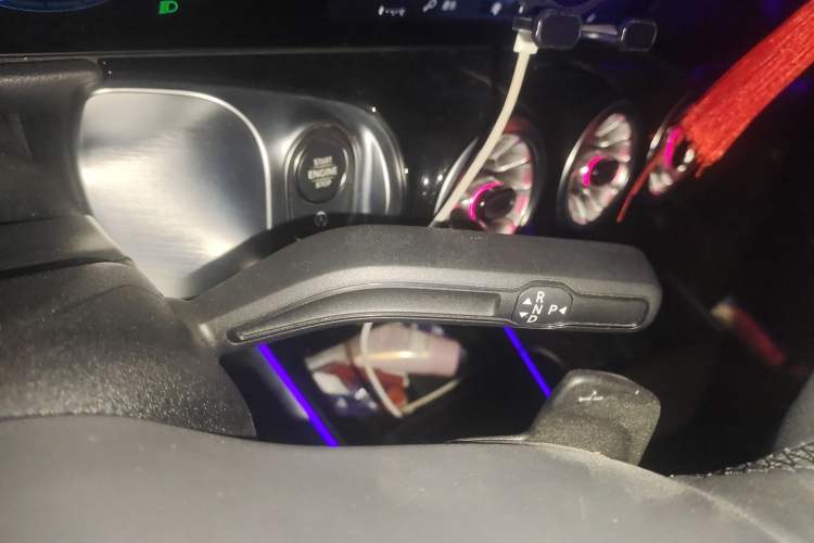 Used Mercedes-Benz GLB 2023 GLB 220 Fashion Model Gear Lever