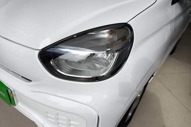 Used Roewe Clever 2021 302 km New Four-Seater Super-Efficient Version