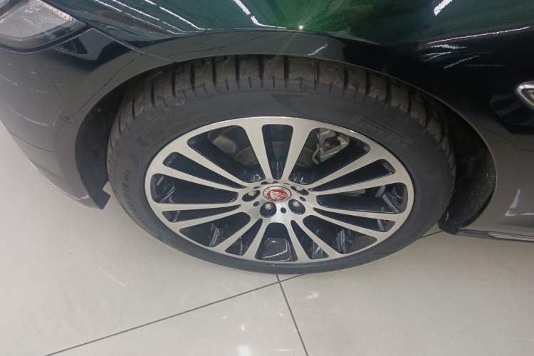 Used Jaguar XFL 2024 2.0T P250 Two-Wheel Drive Prestige Luxury Edition Exterior 4