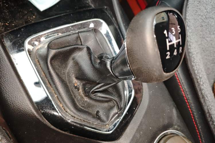 Used Soueast DX3 2018 1.5L Manual Luxury Model
