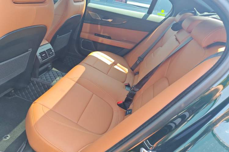 Used Jaguar XEL 2024 2.0T 250 PS R-DYNAMIC S Ebony Black Sport Edition Left Rear Seat