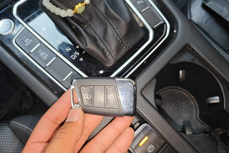 Used Volkswagen FAW-Volkswagen CC 2021 380TSI Striking Edition Vehicle Key