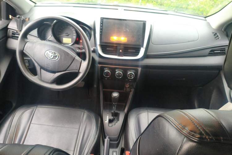 Used Toyota Vios 2017 1.5L CVT Innovation Edition Center Console