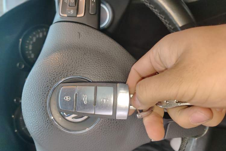 Used Volkswagen Magotan 2013 1.8TSI Luxury Model Vehicle Key