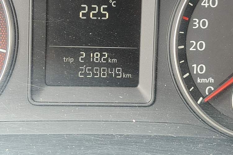 Used Volkswagen Sagitar 2011 1.6L Automatic Comfort Edition