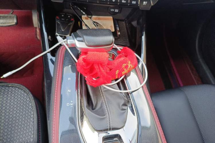 Used CHANGAN OSHAN X5 2021 1.5T DCT Flagship Edition Gear Lever