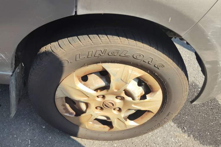 Used Jinbei Hiace X30 2021 1.5L Wealthy Van China VI Standard SWC15M
