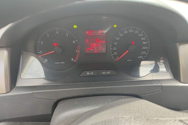 Used Volkswagen Santana 2015 1.6L Automatic Comfort Edition Instrument Cluster