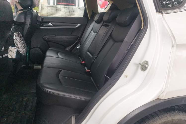 Used Dongfeng Aeolus AX7 2015 2.3L Automatic ZhiZun Version
