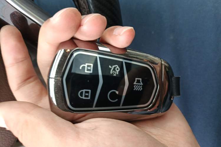 Used Cadillac SRX 2015 3.0L Elite Model Vehicle Key