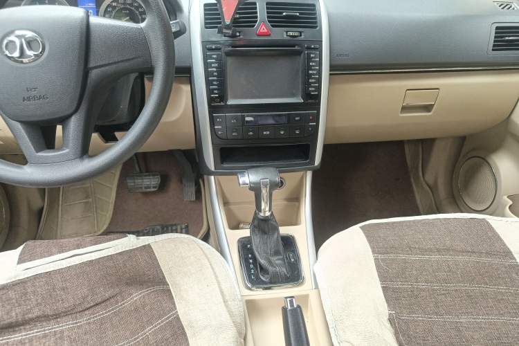Used BAIC E Series 2012 Hatchback 1.5L Automatic Leshang Version
