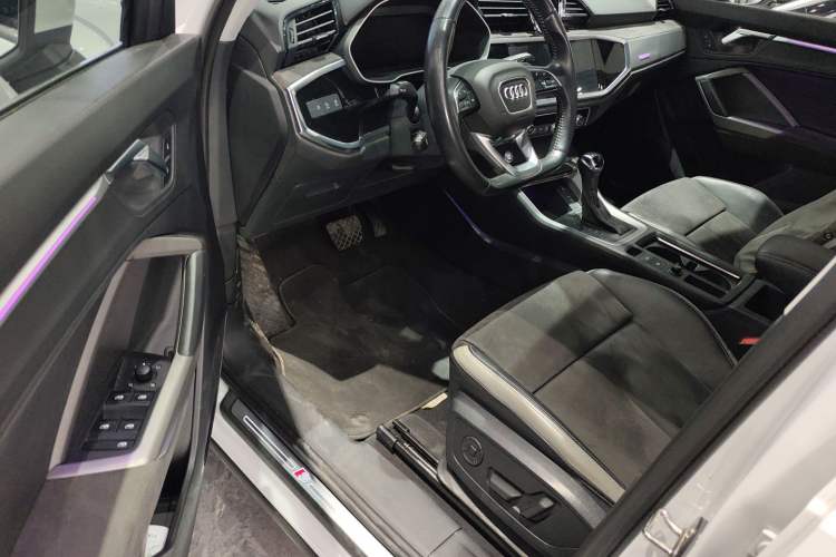 Used Audi Q3 2020 35 TFSI Fashion Dynamic Model