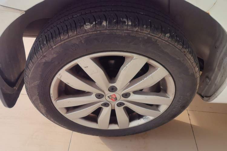 Used Roewe 350 2014 1.5L Automatic Xunyue Version Right Rear Wheel Hub