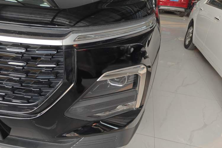 Used Baojun 530 2021 Global Car Anniversary Edition 1.5T Manual Luxury Model 7 Seats