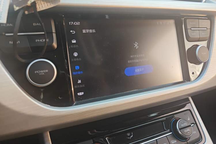 Used Geely Auto Emgrand X7 Sport 2018 1.8TD Automatic Two-Wheel Drive Smart Connect 4G Internet Edition
