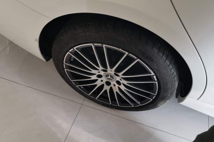 Used Mercedes-Benz C-Class 2025 C 260 L Sport Edition Right Rear Wheel Hub