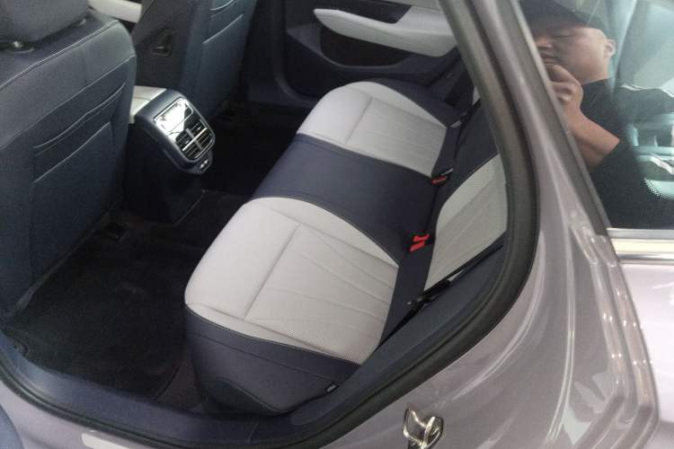 Used Volkswagen Passat 2025 Pro 380TSI Dragon Glory Edition Left Rear Seat