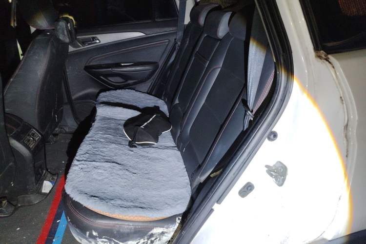 Used Changan CS75 2017 Shangkui Edition 1.5T Automatic Fengxiang Model
