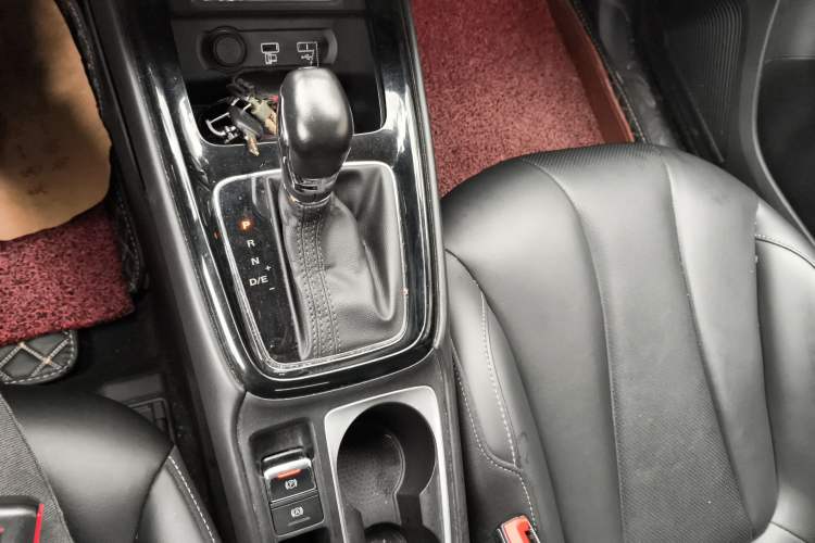 Used Roewe i5 2020 1.5L Automatic 4G Connect Luxury Flagship Edition