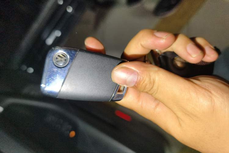 Used Volkswagen Magotan 2017 330TSI DSG Comfort Model Vehicle Key