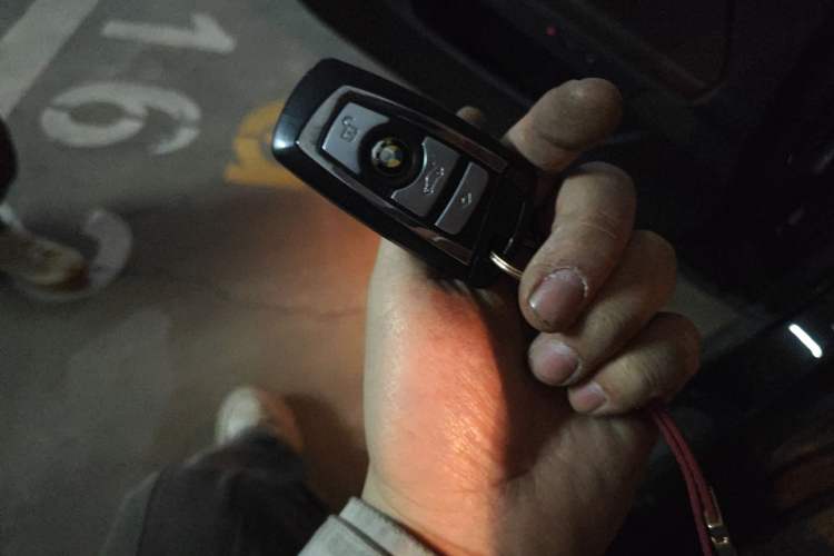 Used BMW 5 Series 2014 525Li Luxury Design Package