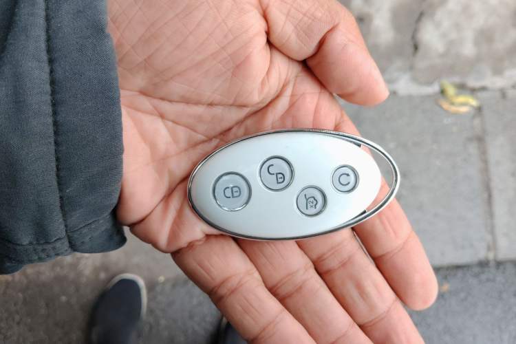 Used BYD Yuan New Energy 2018 EV360 Smart Connect Cool Edition Vehicle Key