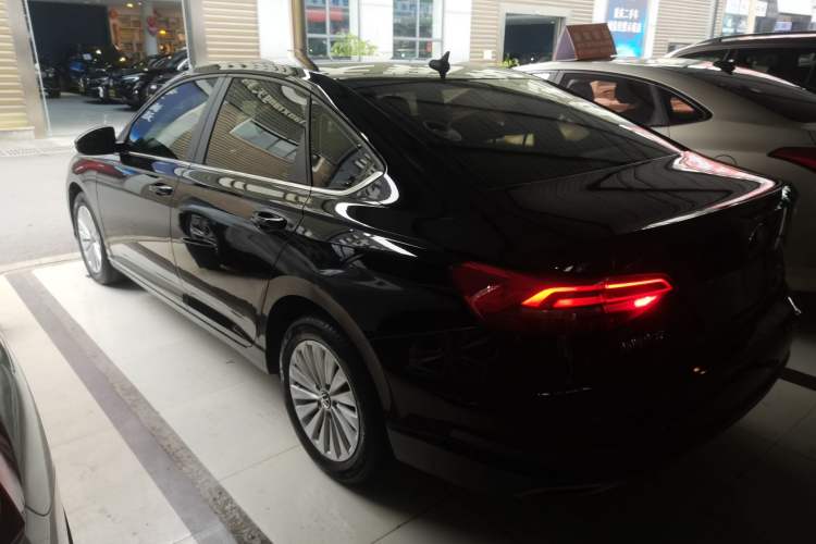 Used Volkswagen Lavida 2019 1.5L Automatic Comfort Edition China VI Standard
