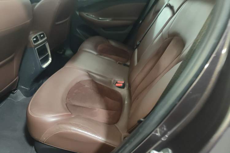 Used Buick Envision 2016 20T Two-Wheel-Drive Elite Model Left Rear Seat