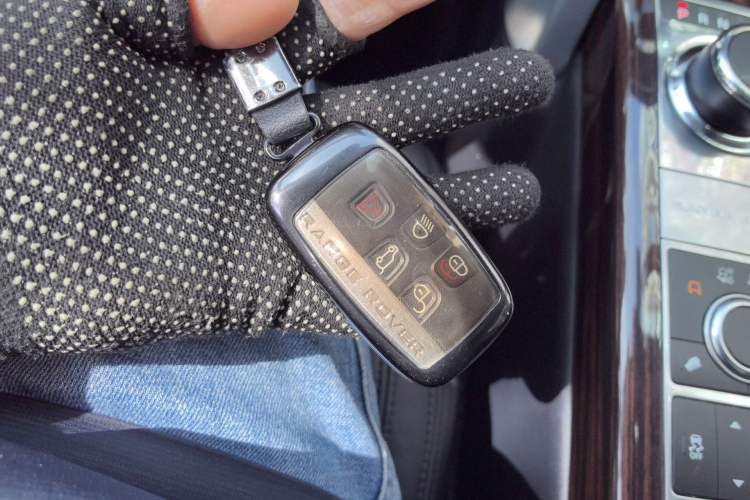 Used Land Rover Range 2014 Revised 3.0 SC V6 Vogue Vehicle Key