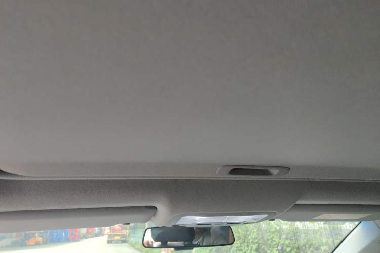 Used Toyota Camry 2015 2.5G Luxury Navigation Edition Headliner